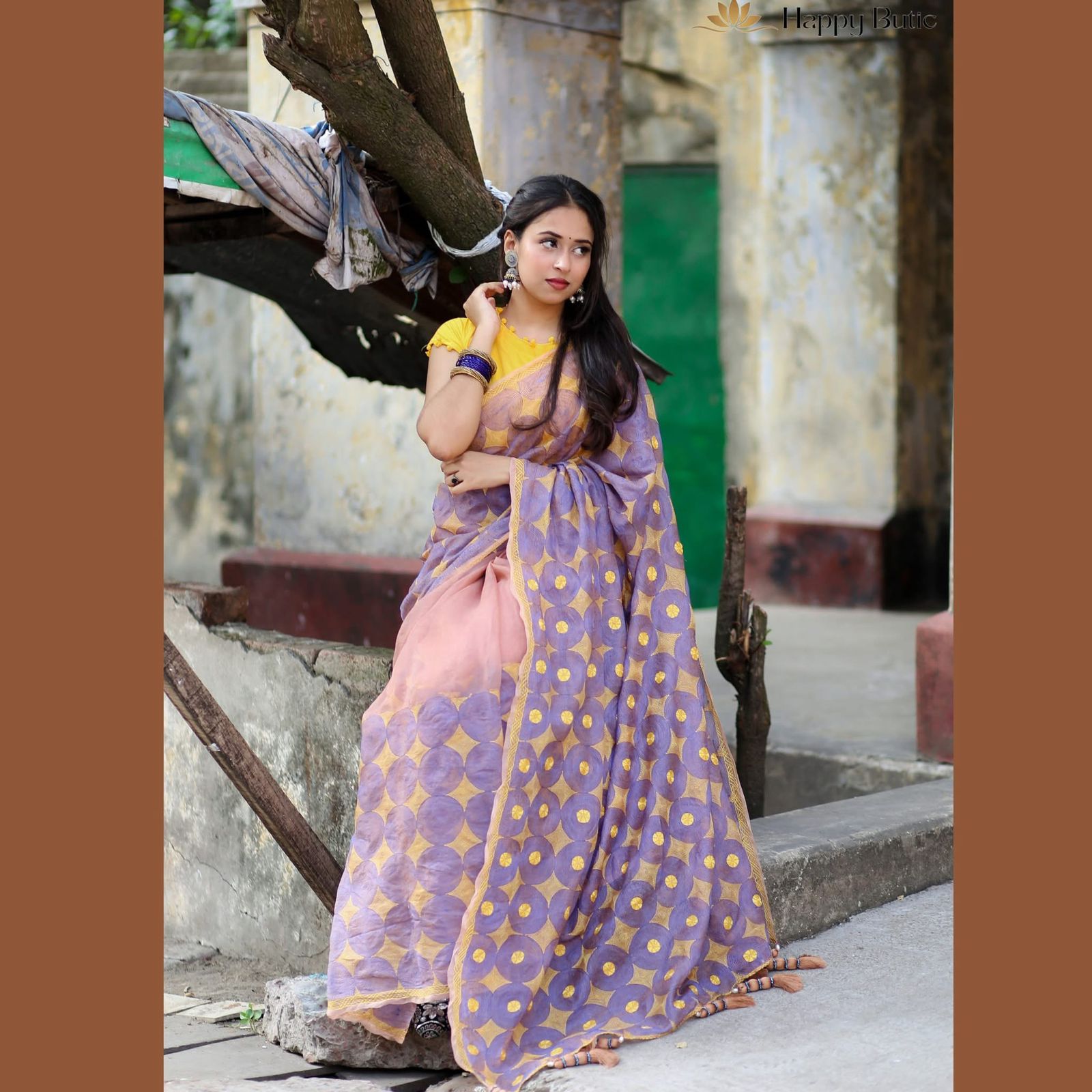 Women sharee